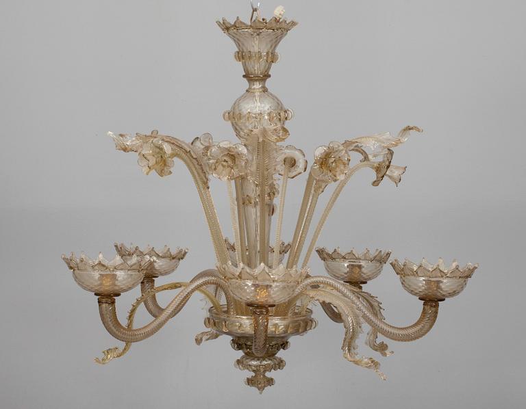 TAKKRONA, Murano, 1900-talets senare hälft. Höjd ca 95 cm.