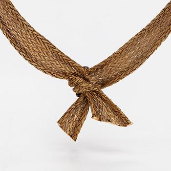 Halsband och armband, 18K guld och diamanter ca 0.40 ct tot. Frankrike 1900-talets senare hälft.