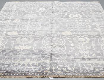 A CARPET, Jaipur, ca 307 x 241 cm.