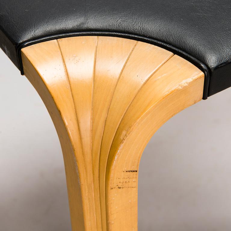 ALVAR AALTO, four 1970s 'X602' stools for Artek.