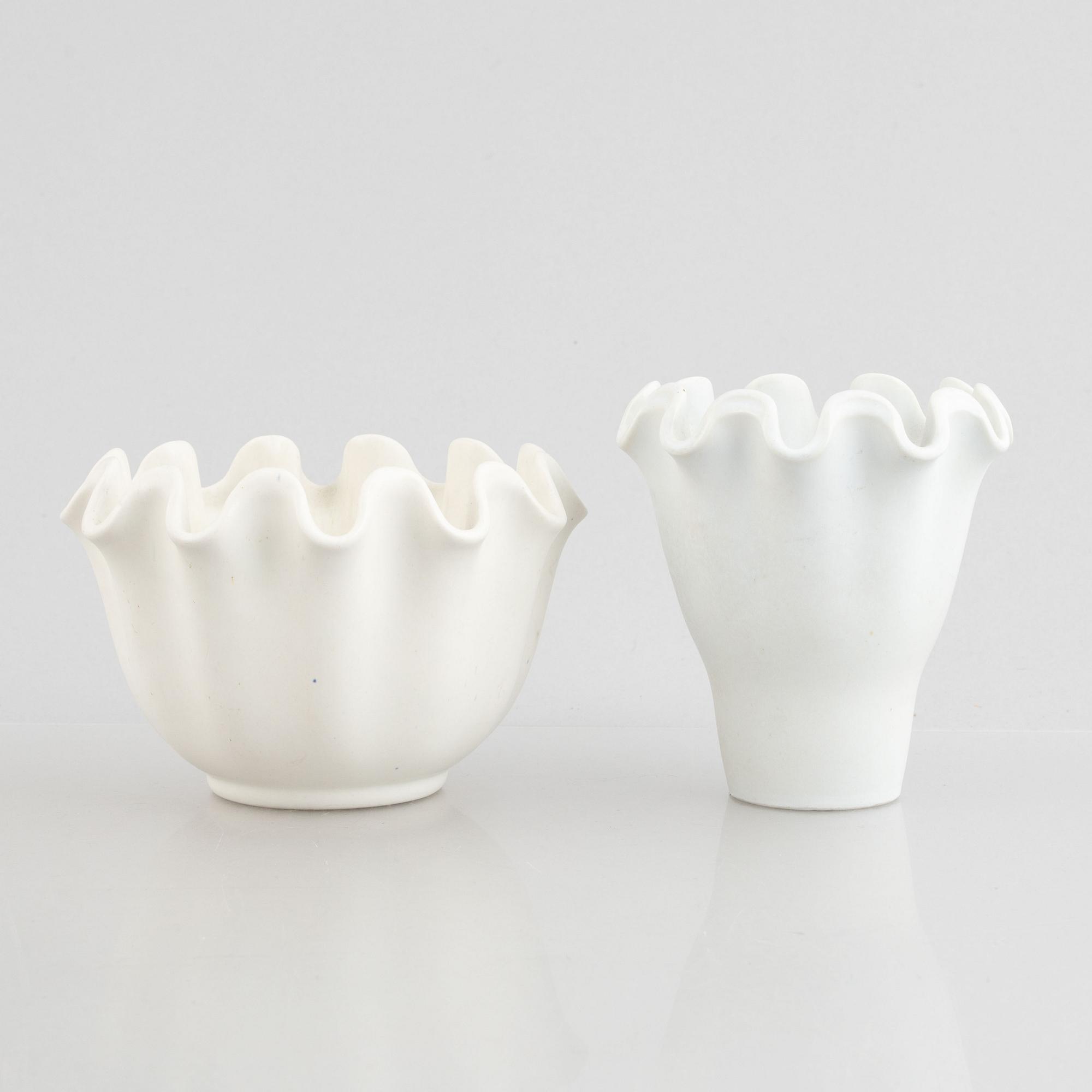 Wilhelm Kåge, skålar, 3 st samt vas, "Våga", Gustavsberg.