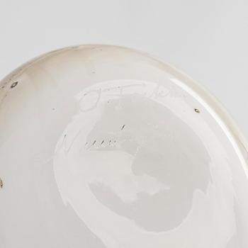 Oiva Toikka, lasilintuja, 2 kpl, "Untuviklo" ja "Pikku Uivelo", signeerattu O. Toikka Nuutajärvi/Iittala.