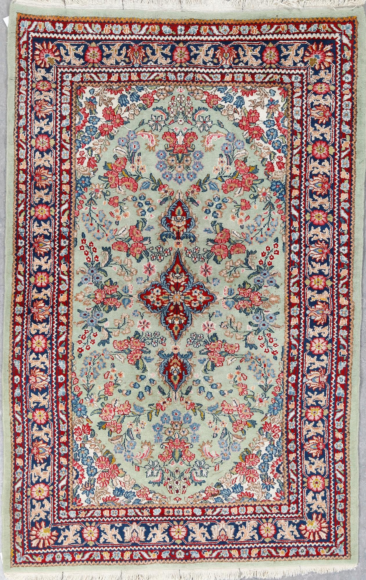 MATTA, old Kirman sannolikt, ca 224x142 cm.
