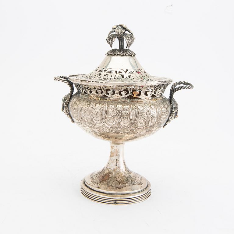 Skål på fot silver 18/1900-tal.