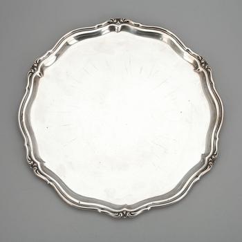 BRICKA, silver, Tyskland, finska kontrollstämplar 1944. Vikt 717 g.