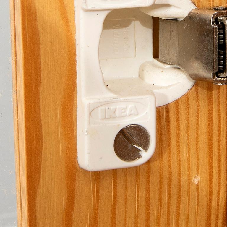 Vitrinskåp IKEA 1900-talets andra hälft.