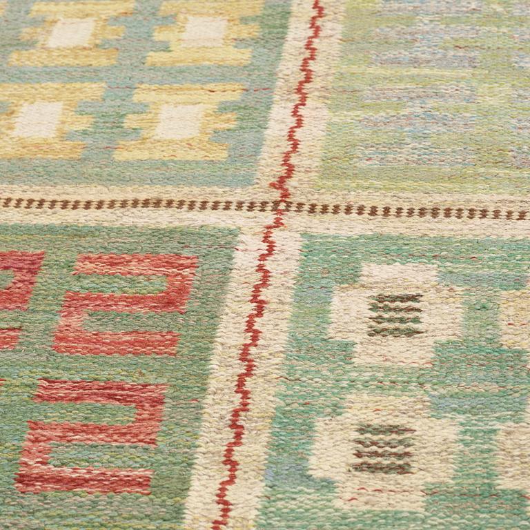 CARPET. Flat weave. 275 x 207 cm. Probably Svensk Hemslöjd,