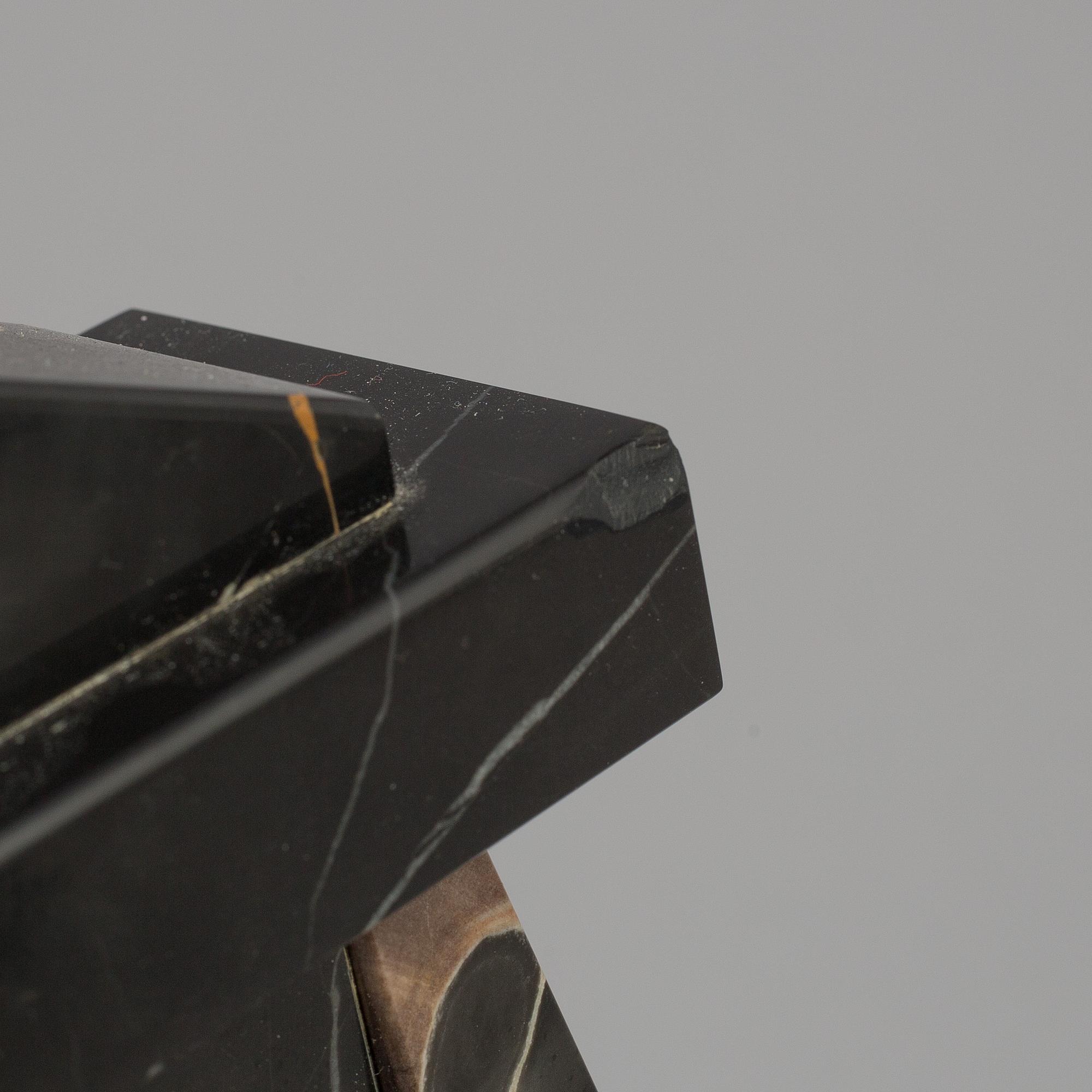 A 20th century marble mantle clock and lidded box.