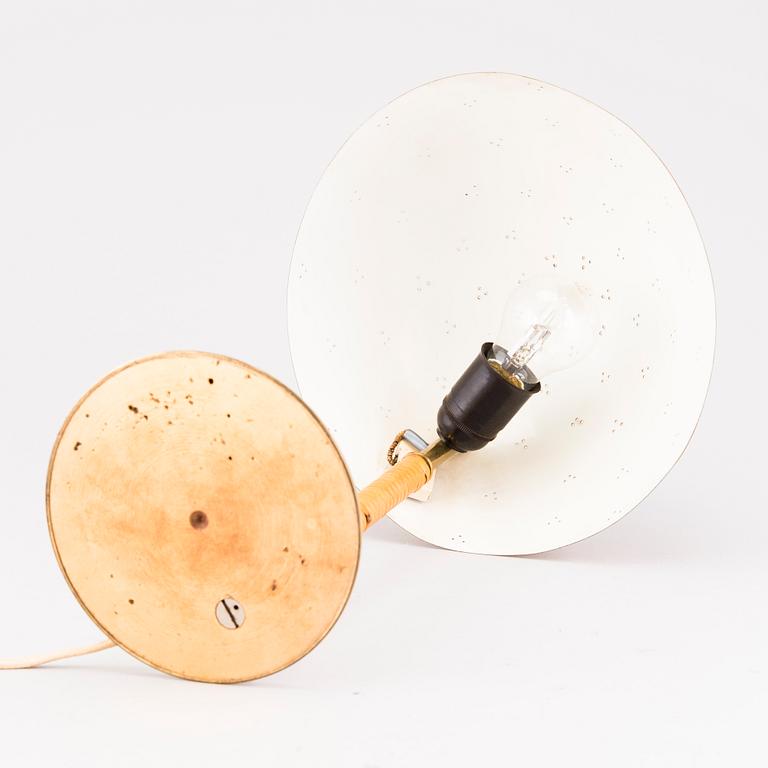 Paavo Tynell, Bordslampa, modell 9202, Taito 1900-talets mitt.