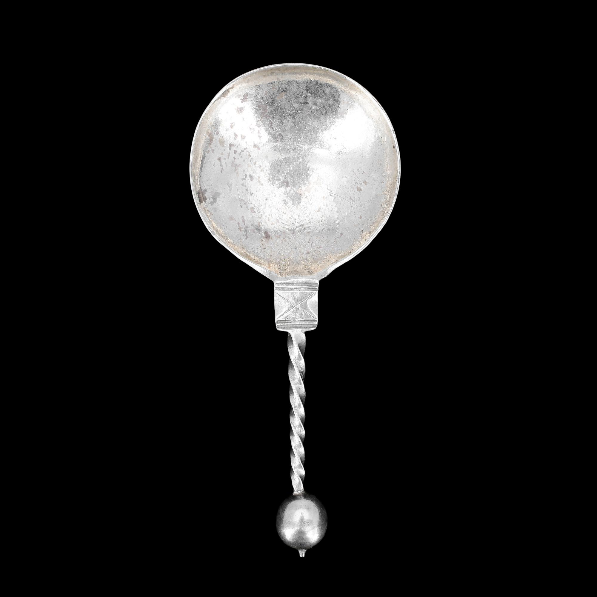 SUPSKED, silver, otydliga stämplar, 1700-tal. Ca 38g.