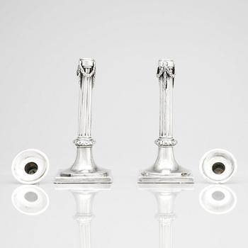Johann Philipp Heckenauer, ljusstakar, ett par, silver, Augsburg 1787-1789.