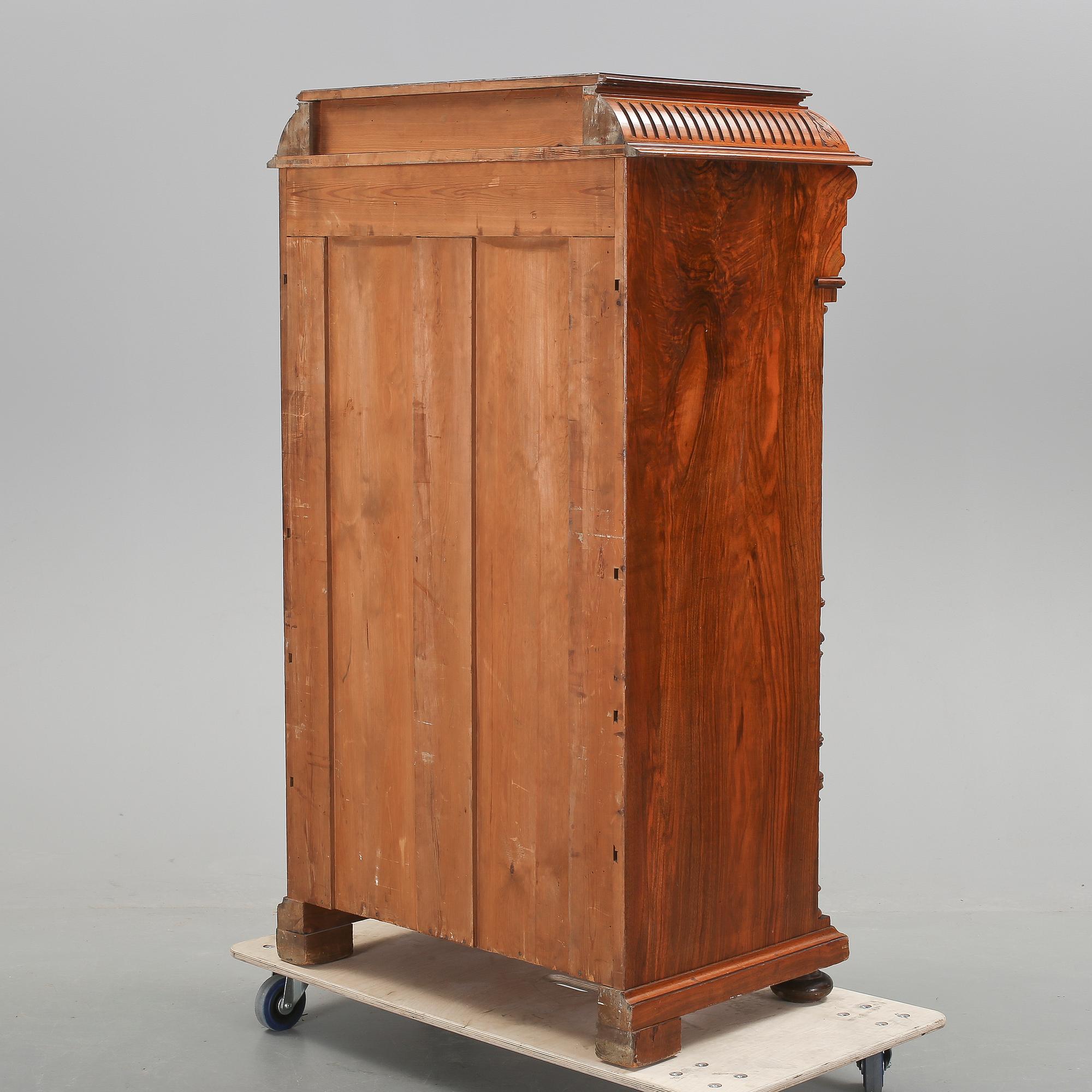 CHIFFONJÉ, nyrenässans, 1800-talets slut.