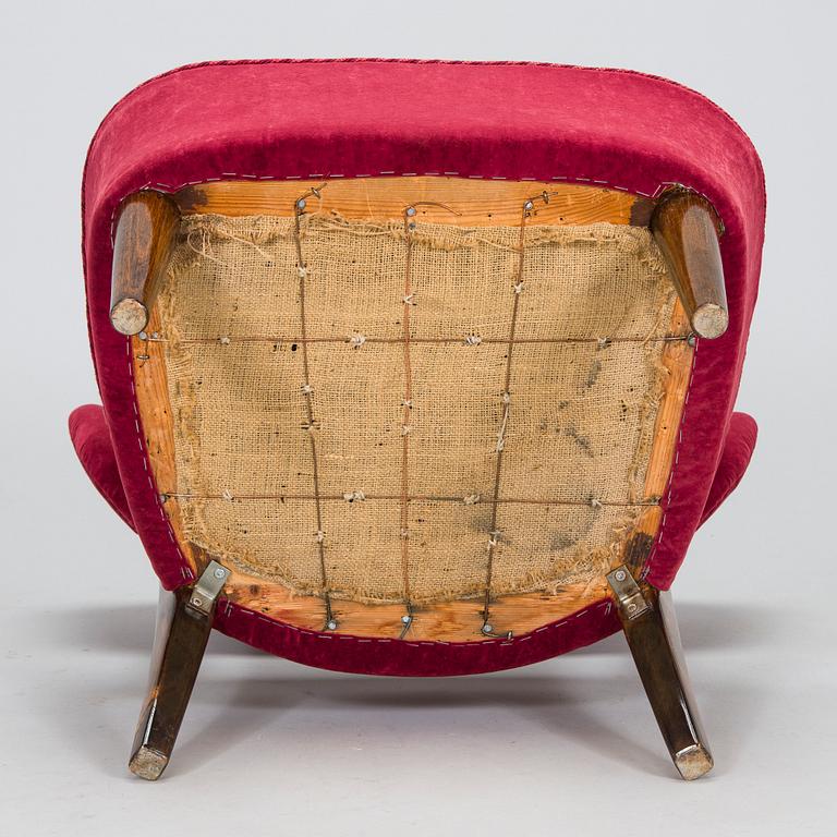 Lisa Johansson-Pape, a 1940s armchair for Oy Stockmann Ab, Keravan puusepäntehdas.