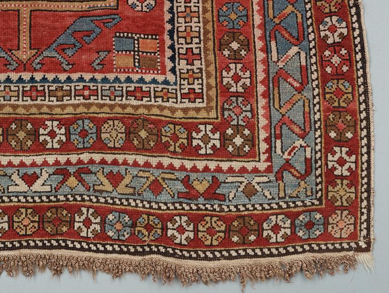 SEMIANTIK SHIRVAN. 307,5 x 149 cm.