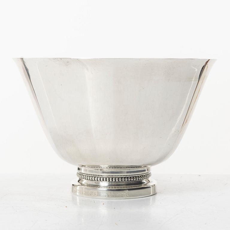 Eric Löfman, Footed bowl, silver, KG Markströms, Uppsala, 1977.