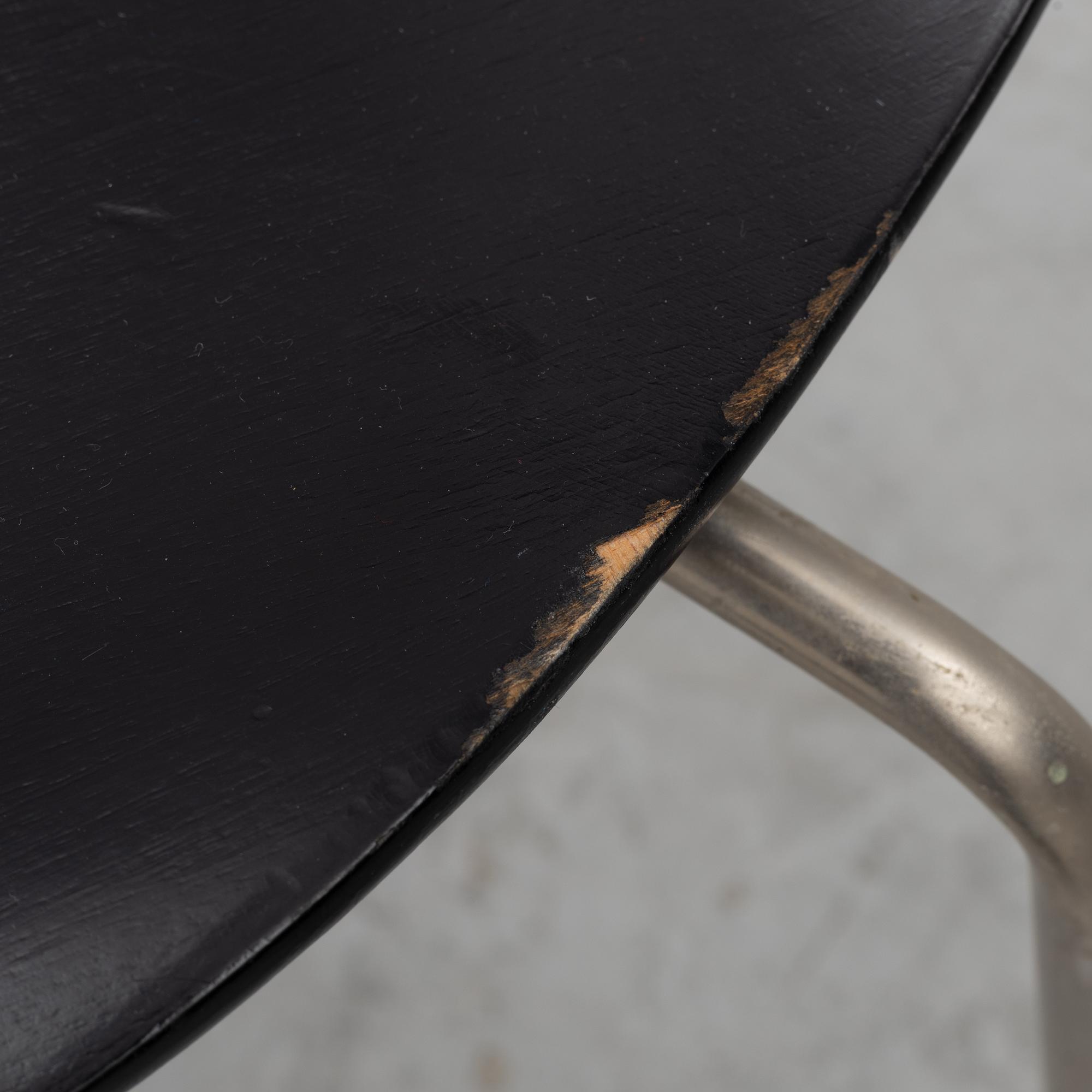 Arne Jacobsen, six 'Ant' chairs, Fritz Hansen, Denmark, 1950s/60s.