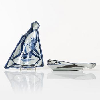 Fat, nio stycken, porslin, Japan, Meiji (1868-1912).