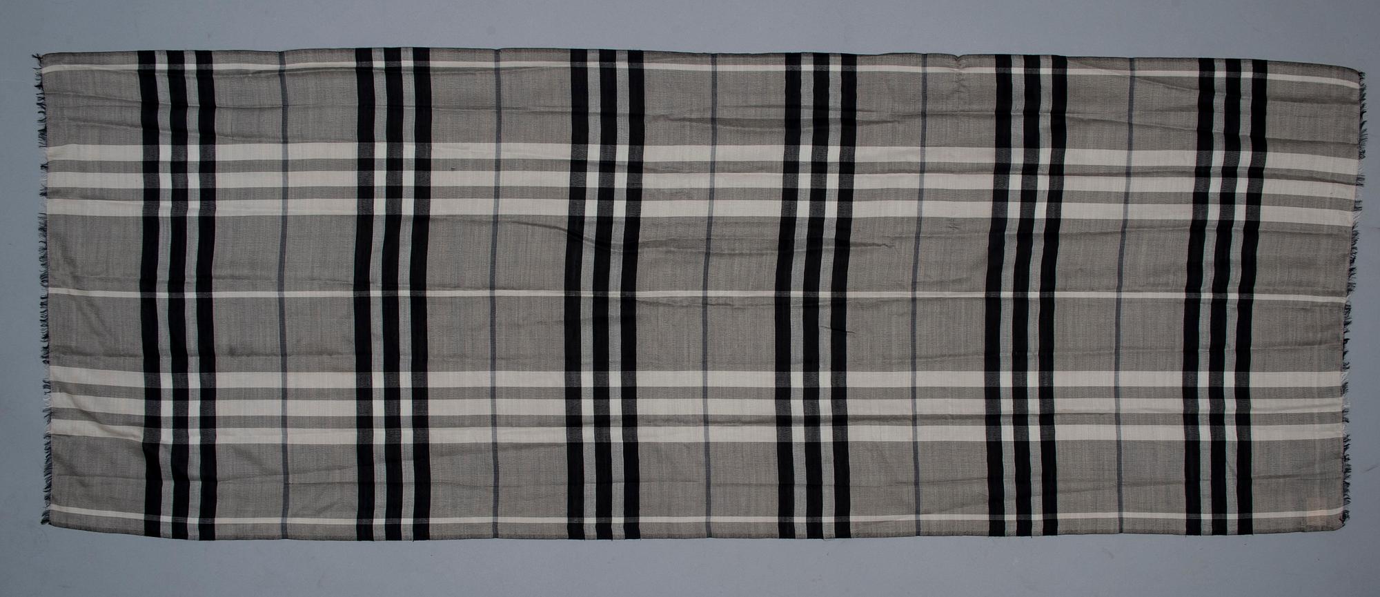 SCARF, Burberry.
