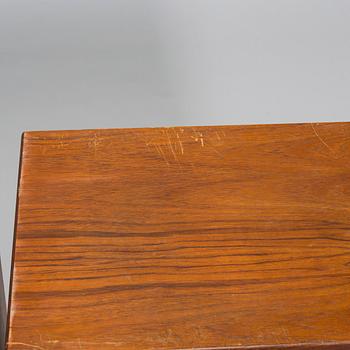 Ilmari Tapiovaara, laatikostopari/yöpöytäpari,  malli 1503, Asko 1960-luku.