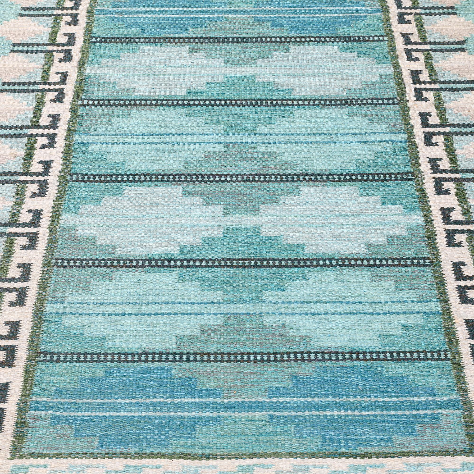 A carpet, flat weave, ca 203,5 x 138,5 cm, indistinct signature.