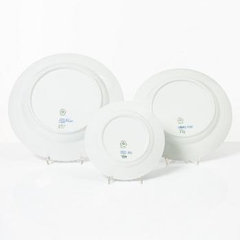 Royal Copenhagen, Service 82 pieces, Musselmalet, half lace.