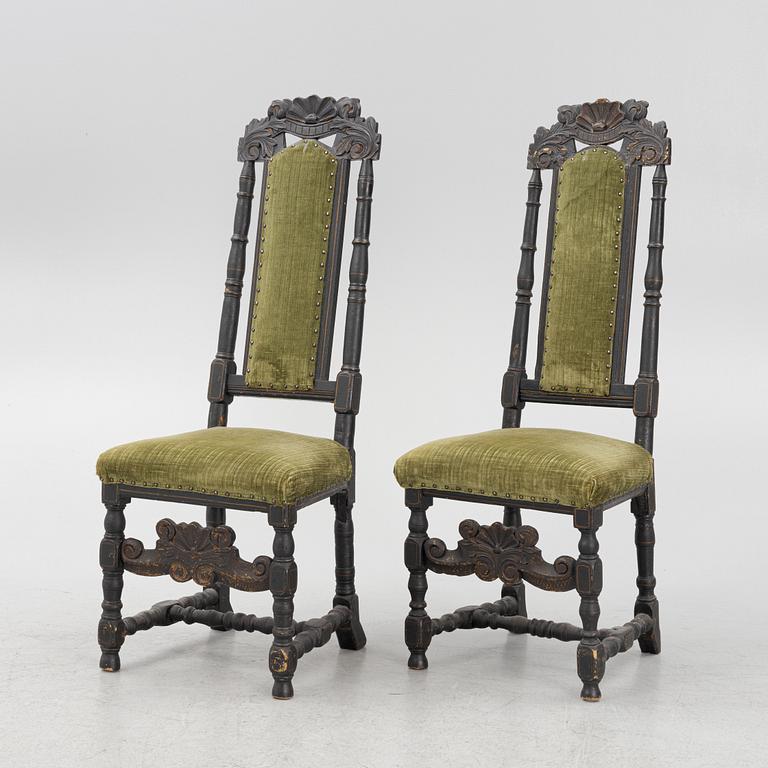 A pair of Baroque chairs, from around the year 1700.