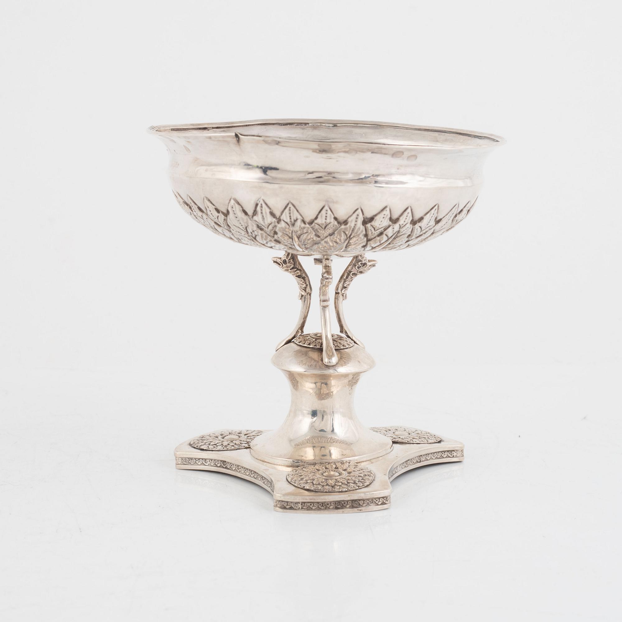 Carl Fredrik Lillja d ä, skål på fot, silver, empire, Karlskrona 1828.