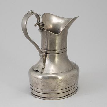 A Baroque style tinn jar, 1800-/1900s.