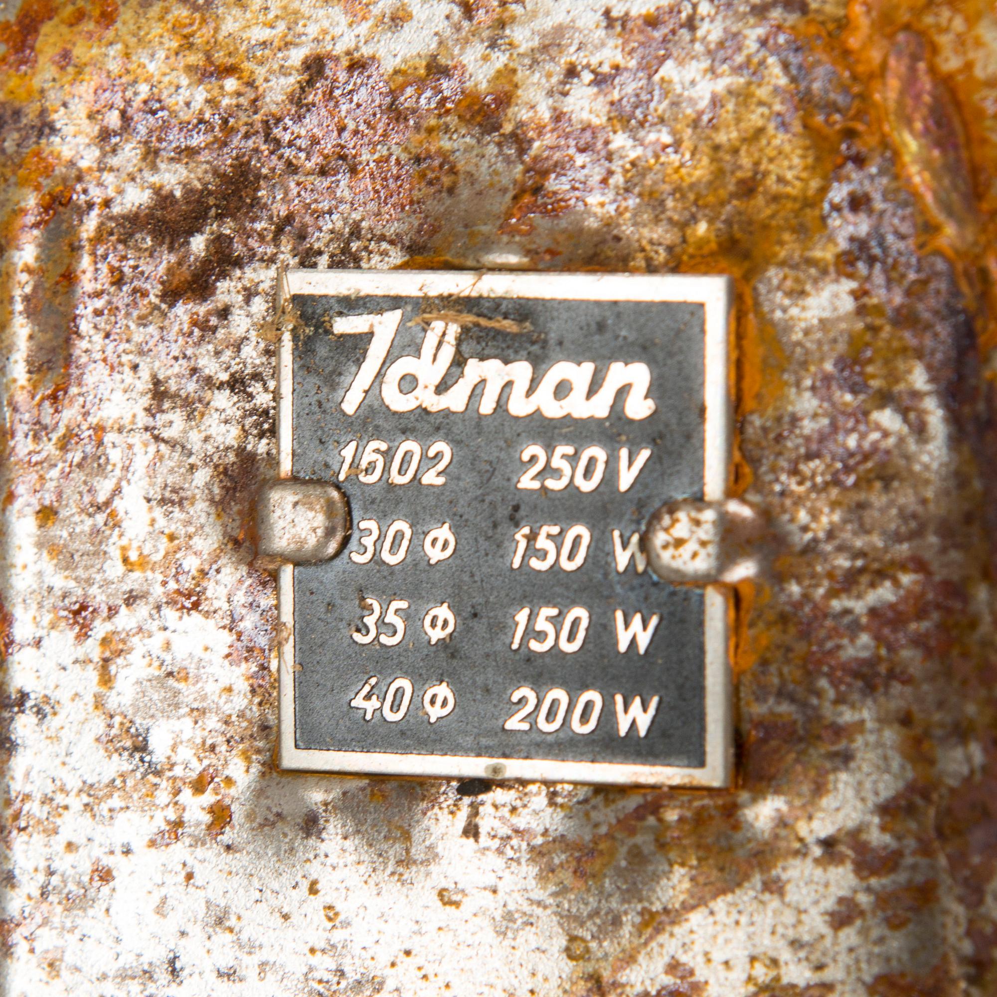 Paavo Tynell, taklampa modell 1645/1602,  Idman 1900-talets mitt.