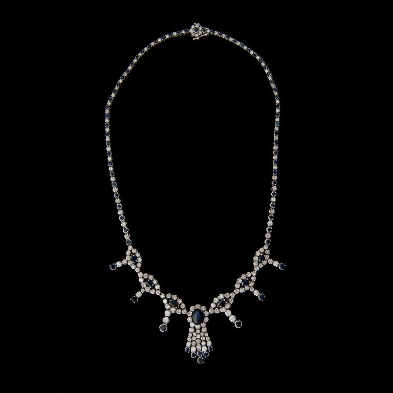 COLLIER, safirer, briljant- och åttkantslipade diamanter, 18K vitguld. Italien.