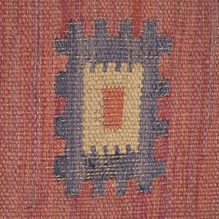 Märta Måås-Fjetterström, a carpet, "Röd grön äng", flat weave, ca 328-333 x 258,5-262 cm, signed AB MMF.