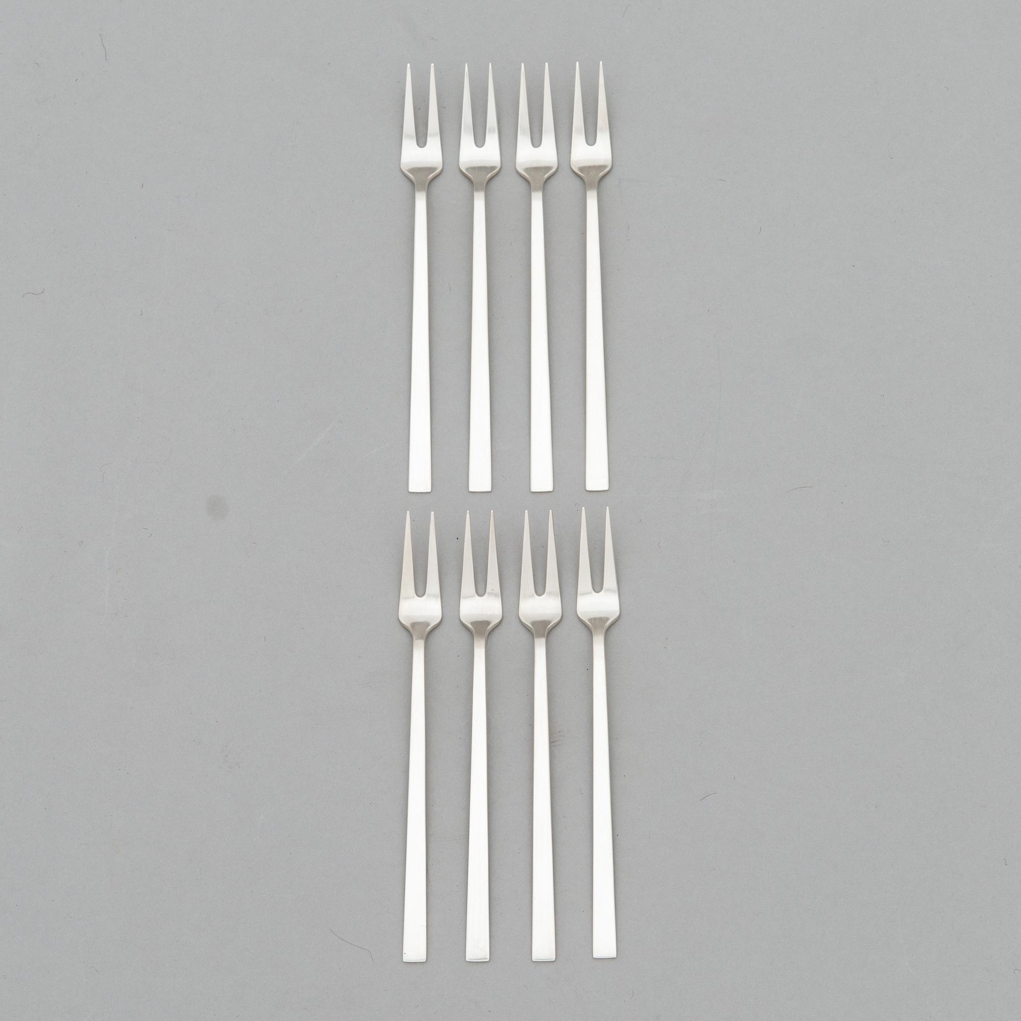 Bertel Gardberg, bestickuppsättning, 157 delar, sterlingsilver, "Birgitta", Kultateollisuus, Åbo 1991-2001.