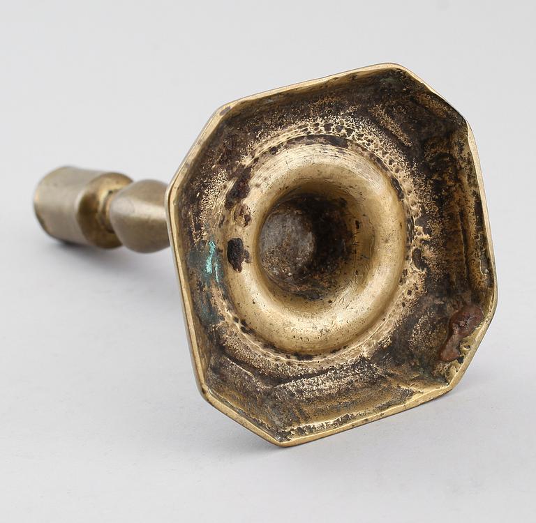 LJUSSTAKE, mässing, 1700-tal.