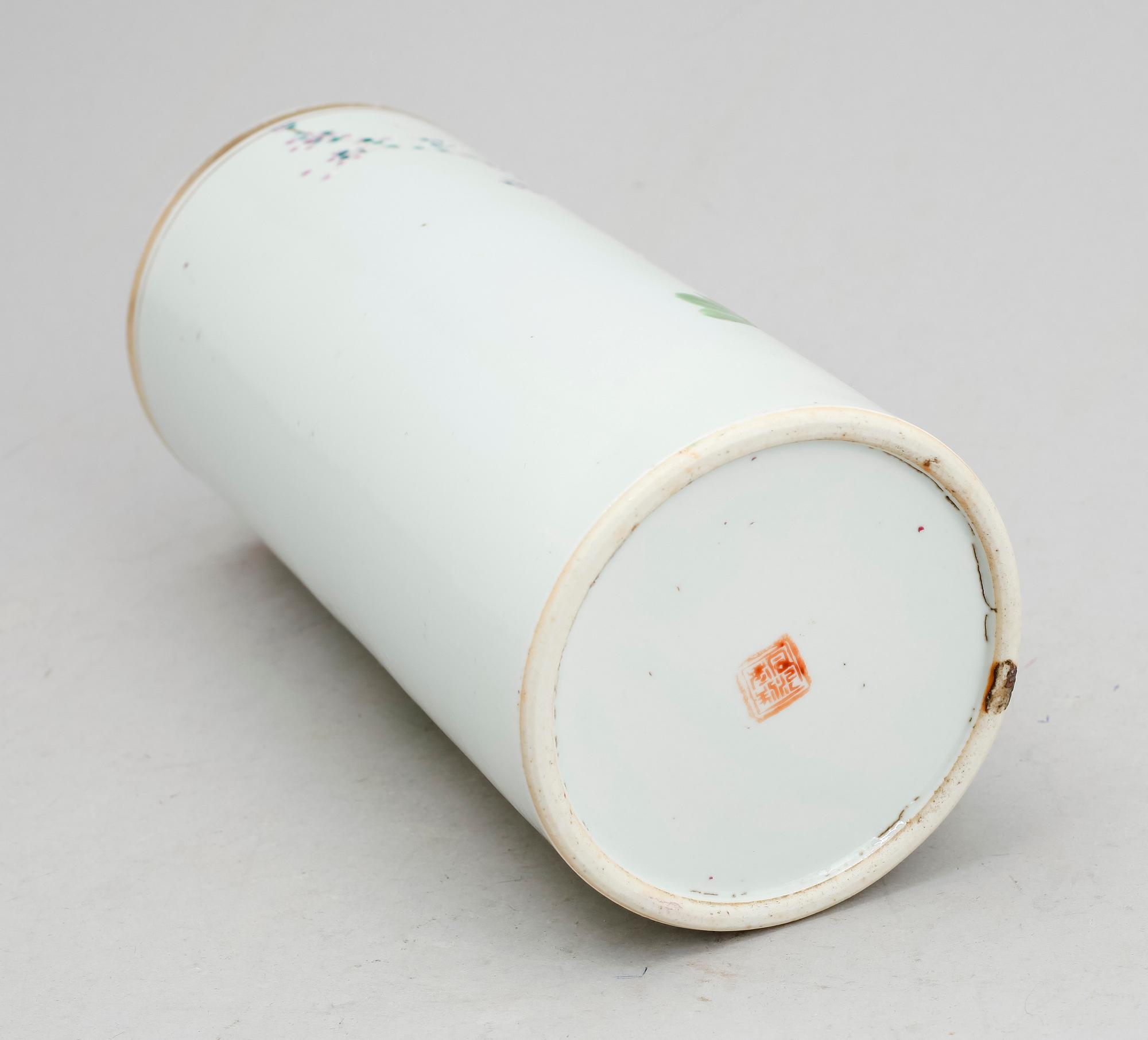 PENSELVAS, porslin, Kina.