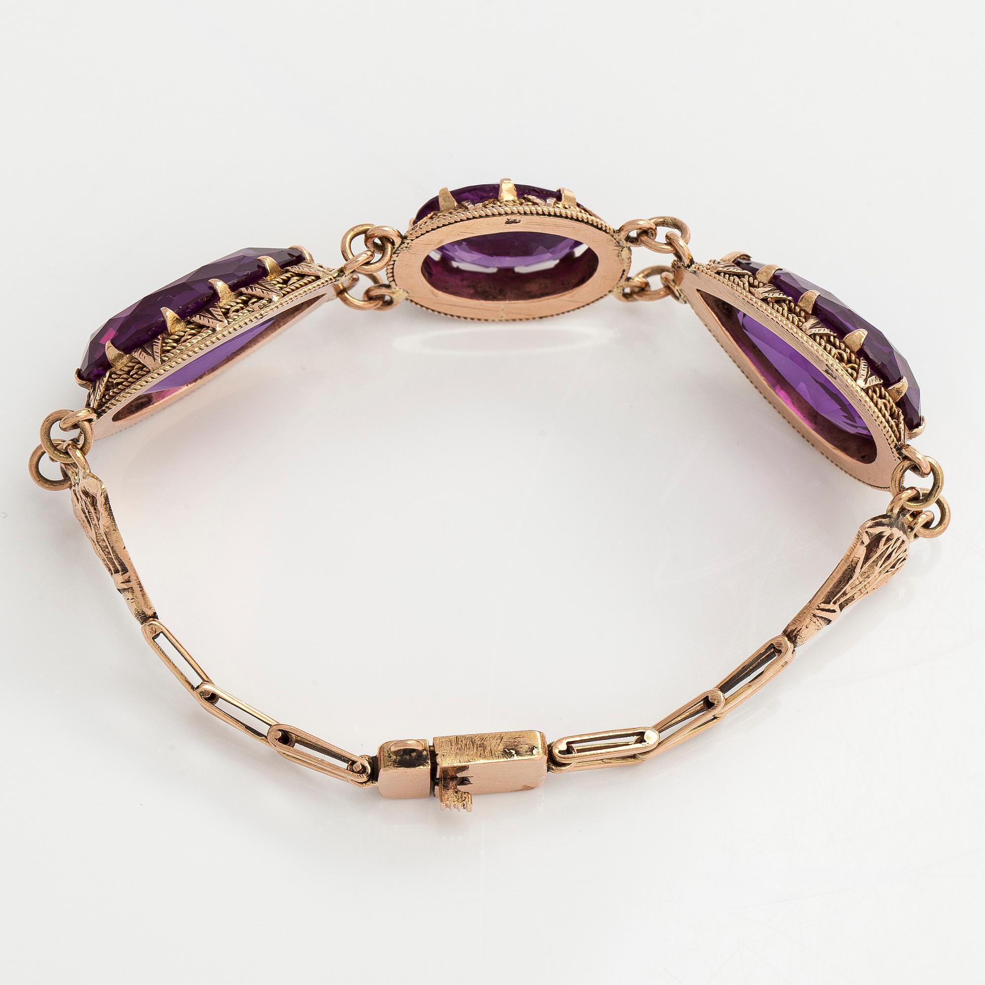 Bracelet, approx. 12K gold and synthetic sapphires.