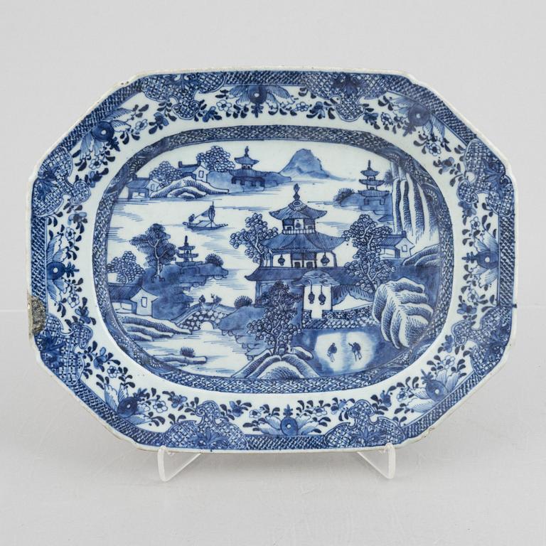 Stekfat, kompaniporslin, Kina, Qingdynastin, Qianlong (1736-95).