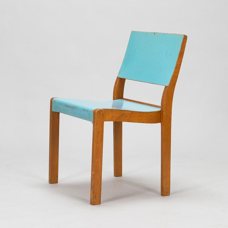 Alvar Aalto, a mid-20th century '611' chair for O.Y. Huonekalu- ja Rakennustyötehdas A.B.