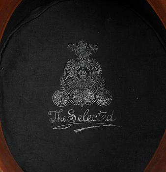 HATT med HATTASK, 1900-talets början.