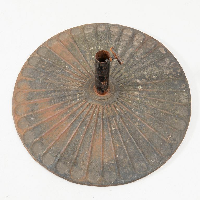 Parasol base, cast iron, early 20th century.