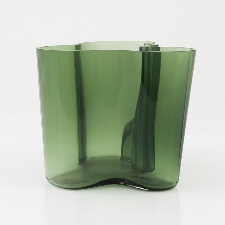 Alvar Aalto, vas, 50-års jubileumsvas, signerad A. Aalto 1936-1986 Iittala 6105/8000.