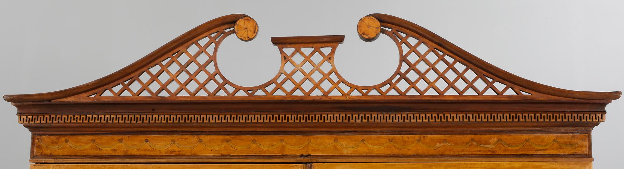 VITRINSKÅP, Sheraton-stil, England, 1900-tal.