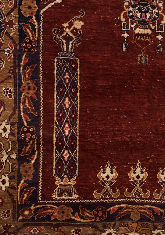 SEMI-ANTIQUE SILK ANATOLIAN. 189,5 x 124 cm.