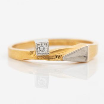 Lapponia, ring, 18K gold with a round brilliant-cut diamond, Finland 1980.