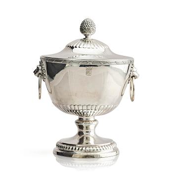 301. A Swedish 18th century silver tureen and cover, mark of Erik Holmberg, Lund 1796.