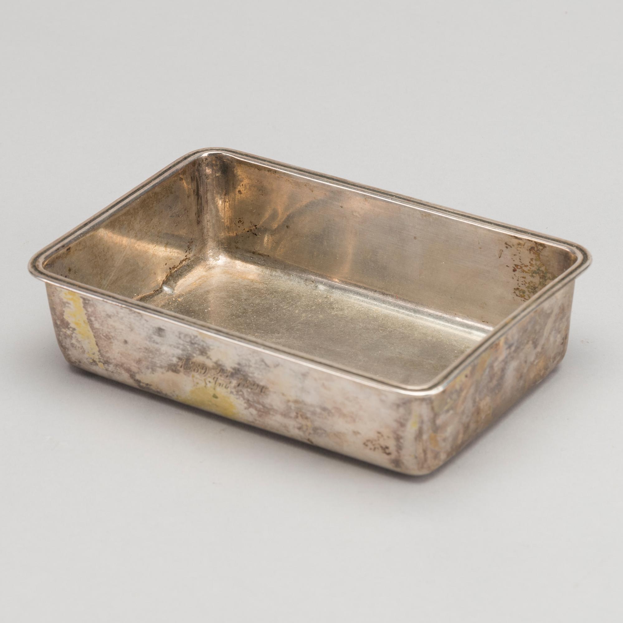 A SILVER BOWL BY ERIK AUGUST KOLLIN S:T PETERSBURG 1890.