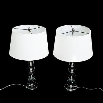 BORDSLAMPOR, ett par, omkring år 2000.