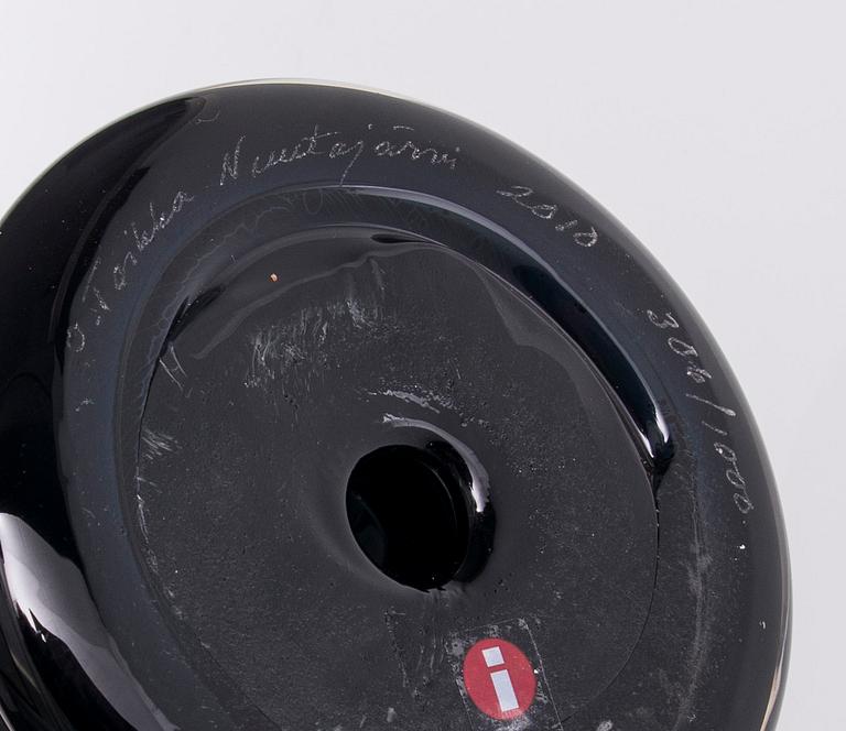 OIVA TOIKKA, FÅGEL, glas, signerad O. Toikka Nuutajärvi, numrerad 306/1000.