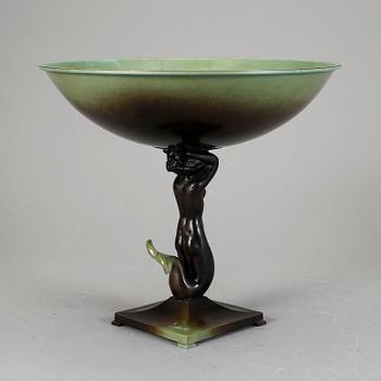 SKÅL PÅ FOT, patinerat brons, Ystad Brons, 1900-tal.