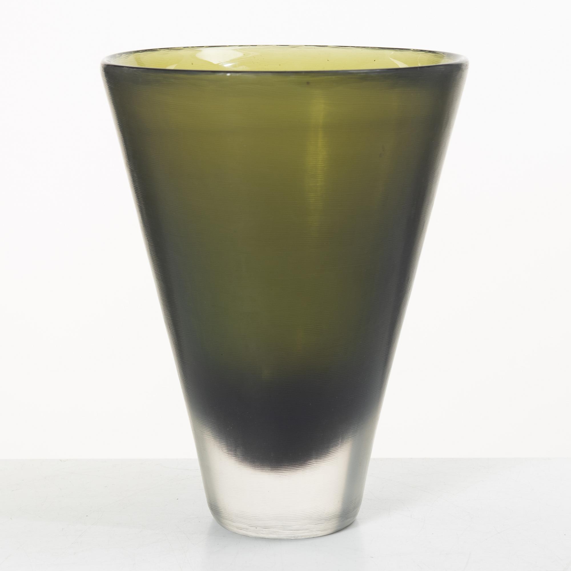 Paolo Venini, an "Inciso" glass vase, Murano, Italy 1950/60s.
