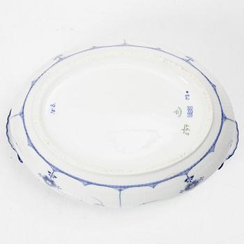 Royal Copenhagen, terrin, porslin, "Musselmalet", modell 597, Danmark, 1894 - 1900.